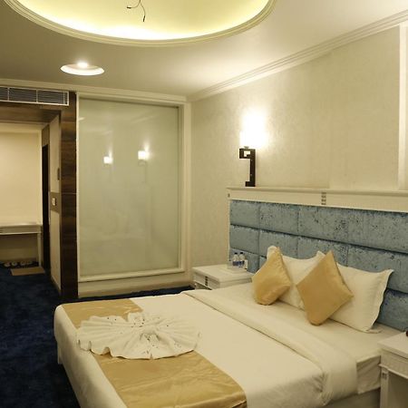 Silver Estate Resort Tikamgarh エクステリア 写真